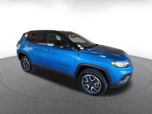 2025 Jeep Compass Trailhawk
