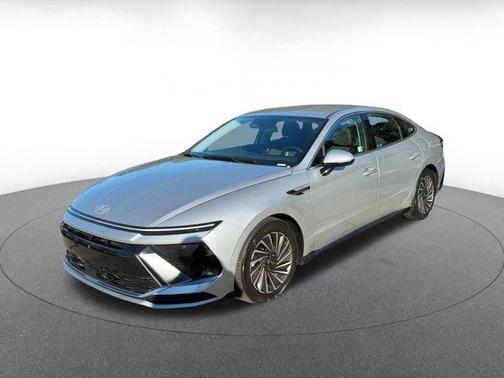 2025 Hyundai SONATA Hybrid SEL