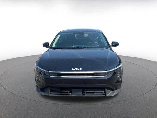 Aurora Black Pearl 2025 Kia K4