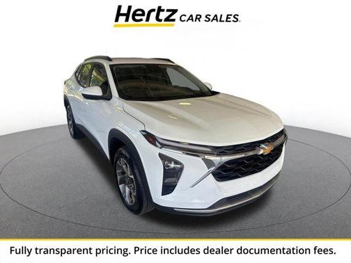 Summit White 2025 Chevrolet Trax LT