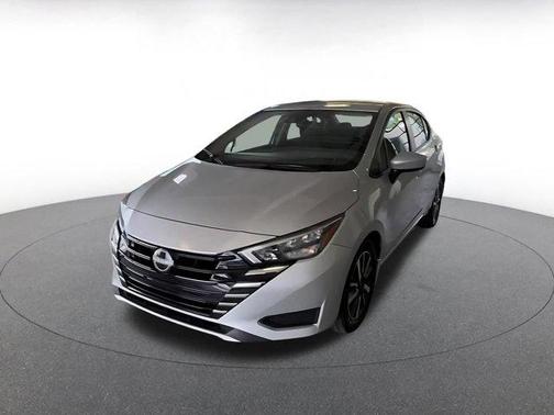 Brilliant Silver Metallic 2025 Nissan Versa 1.6 SV