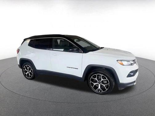Bright White Clearcoat 2025 Jeep Compass Limited