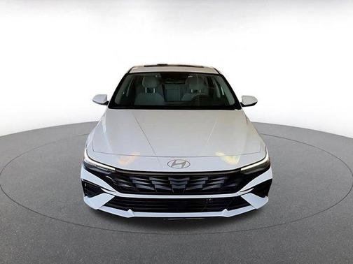 2025 Hyundai ELANTRA HEV Limited