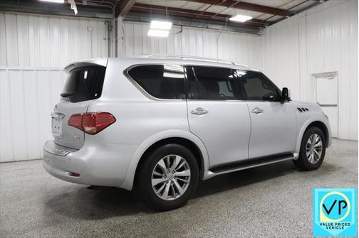 2017 INFINITI QX80 Base
