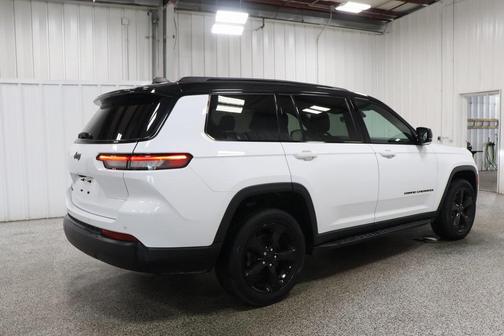2022 Jeep Grand Cherokee L Altitude
