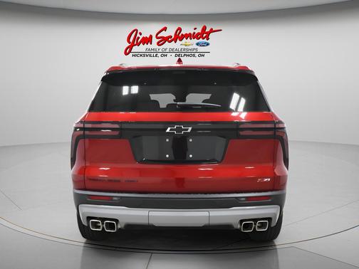 Radiant Red Tintcoat 2026 Chevrolet Traverse AWD Z71