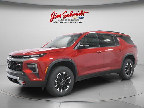 Radiant Red Tintcoat 2026 Chevrolet Traverse AWD Z71