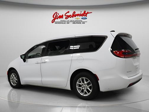 2025 Chrysler Pacifica L