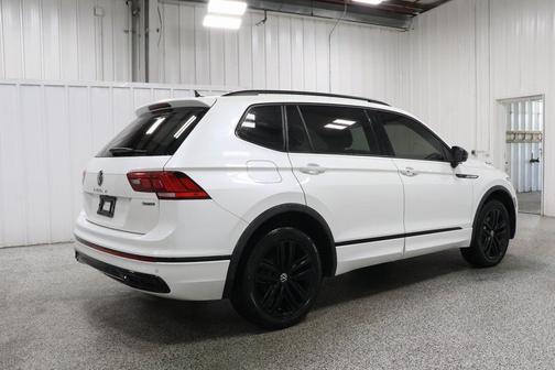 2022 Volkswagen Tiguan 2.0T SE R-Line Black 4MOTION
