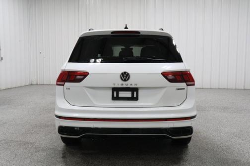 2022 Volkswagen Tiguan 2.0T SE R-Line Black 4MOTION