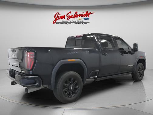Onyx Black 2025 GMC Sierra 2500 AT4