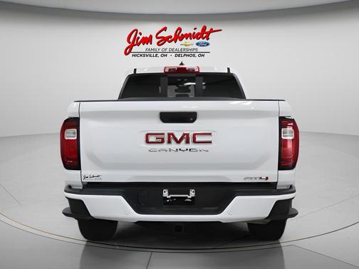 2023 GMC Canyon AT4