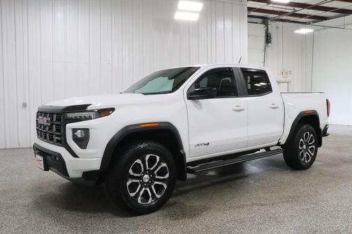 Summit White 2023 GMC Canyon AT4