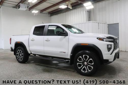 Summit White 2023 GMC Canyon AT4