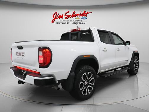 2023 GMC Canyon AT4