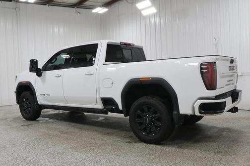 2025 GMC Sierra 2500 AT4