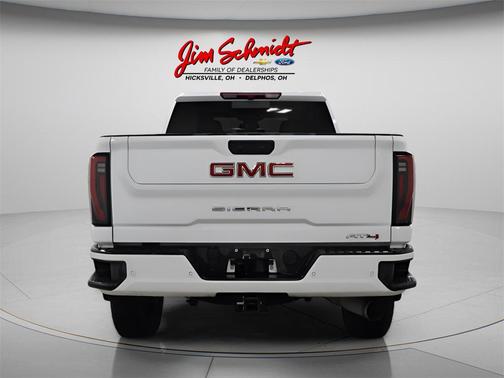 2025 GMC Sierra 2500 AT4