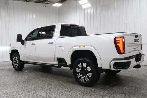 2024 GMC Sierra 2500 Denali