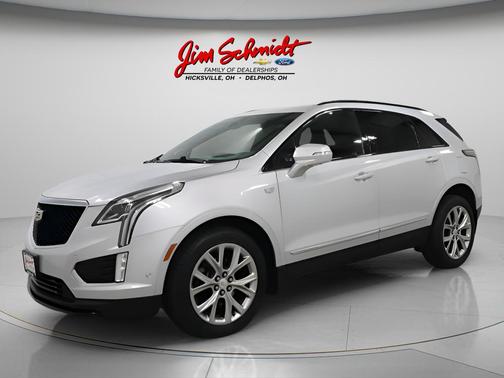 Radiant Silver Metallic 2020 Cadillac XT5 Sport