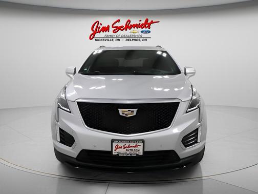 Radiant Silver Metallic 2020 Cadillac XT5 Sport