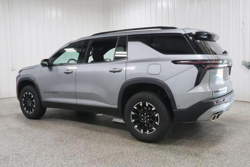 Sterling Grey Metallic 2025 Chevrolet Traverse Z71