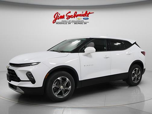 Summit White 2025 Chevrolet Blazer 2LT