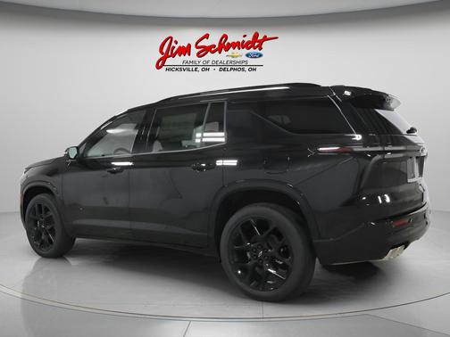 Mosaic Black Metallic 2026 Chevrolet Traverse RS