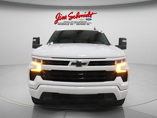 Summit White 2022 Chevrolet Silverado 1500 RST