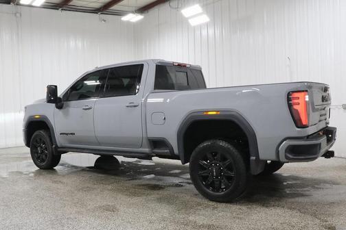 2025 GMC Sierra 2500 AT4