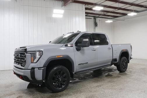 2025 GMC Sierra 2500 AT4