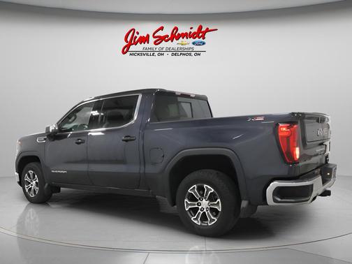 Titanium Rush Metallic 2024 GMC Sierra 1500 SLE