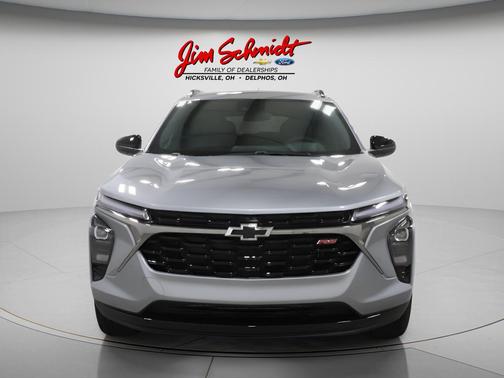 Sterling Gray Metallic 2026 Chevrolet Trax FWD 2RS