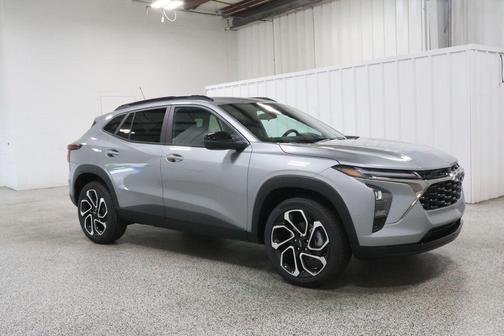 Sterling Gray Metallic 2026 Chevrolet Trax FWD 2RS