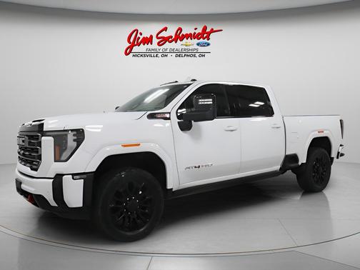 Summit White 2025 GMC Sierra 2500 AT4