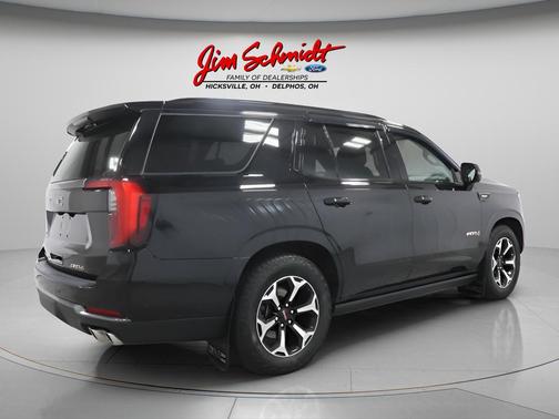 Onyx Black 2025 GMC Yukon AT4 4WD