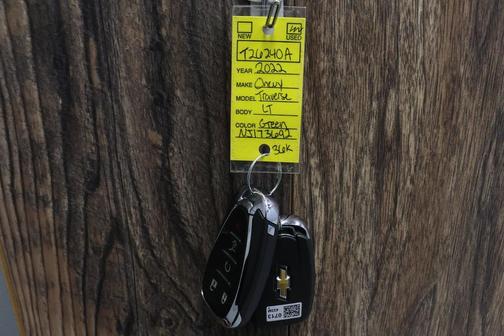 2022 Chevrolet Traverse LT Cloth