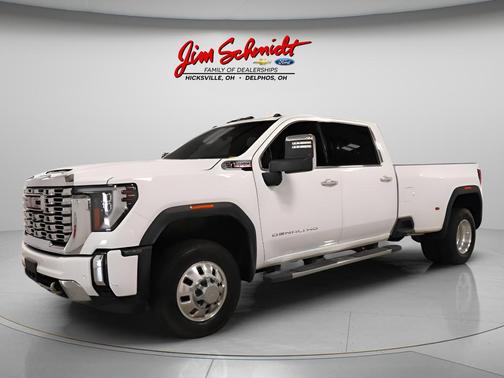 Summit White 2025 GMC Sierra 3500 Denali