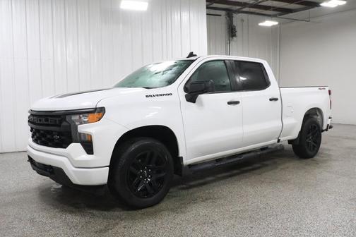 Summit White 2024 Chevrolet Silverado 1500 Custom