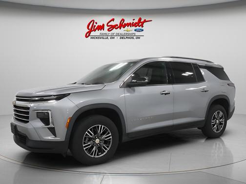 Sterling Gray Metallic 2026 Chevrolet Traverse LT