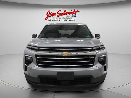 Sterling Gray Metallic 2026 Chevrolet Traverse LT