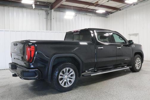 Black 2022 GMC Sierra 1500 Denali
