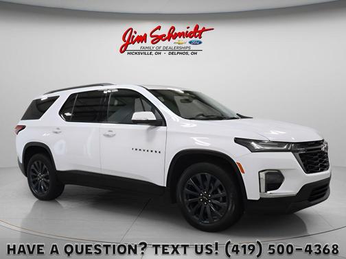 Summit White 2023 Chevrolet Traverse RS