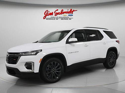 Summit White 2023 Chevrolet Traverse RS
