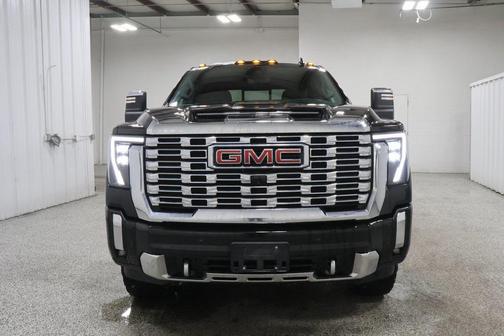 2024 GMC Sierra 2500 Denali