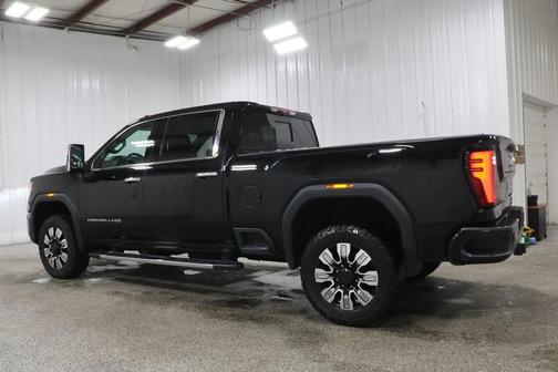 2024 GMC Sierra 2500 Denali