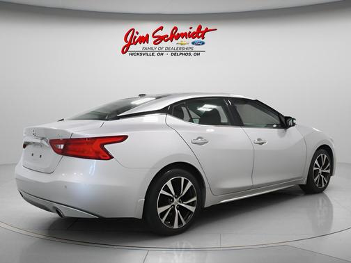 Brilliant Silver 2016 Nissan Maxima 3.5 SV