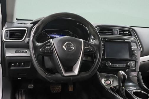 Brilliant Silver 2016 Nissan Maxima 3.5 SV