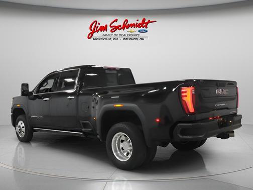 Onyx Black 2025 GMC Sierra 3500 Denali