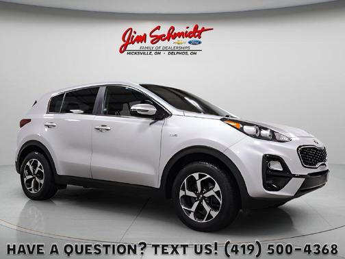 Sparkling Silver 2021 Kia Sportage LX