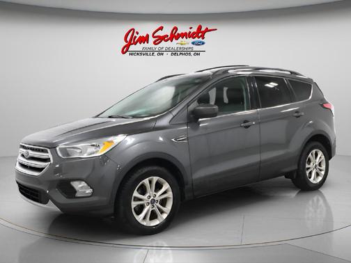 Magnetic Metallic 2018 Ford Escape SE